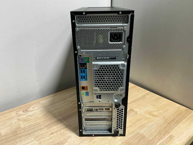 Hp z440 workstation desktop - afbeelding 3 van  4