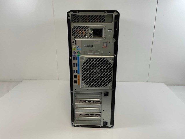 Hp z6 g4, 2x xeon(r) silver 4210r, 128 gb ram (8x 16gb), 1 tb nvme, 2x nvidia quadro rtx 4000 8gb workstation - afbeelding 4 van  5
