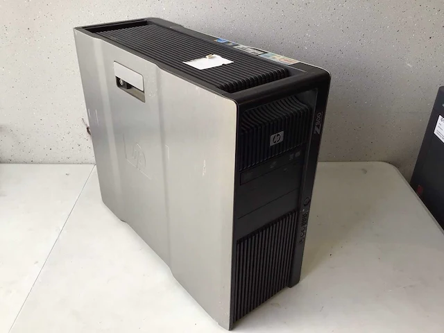 Hp z800 xeon workstation met nvidia quadro fx 4800 desktop - afbeelding 1 van  4