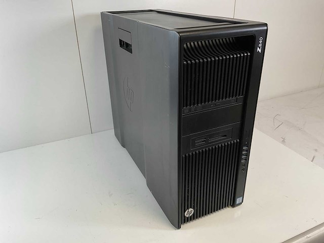 Hp z840, 2x xeon(r) e5-2660 v3, 256 gb ram (16x16gb), 1.5 tb nvme, nvidia quadro m6000 12 gb workstation - check description - afbeelding 1 van  2