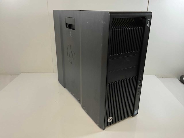 Hp z840, 2x xeon(r) e5-2690 v4, 128 gb ram(8x 16gb), 1 tb nvme, nvidia quadro m2000 4gb workstation - afbeelding 2 van  6
