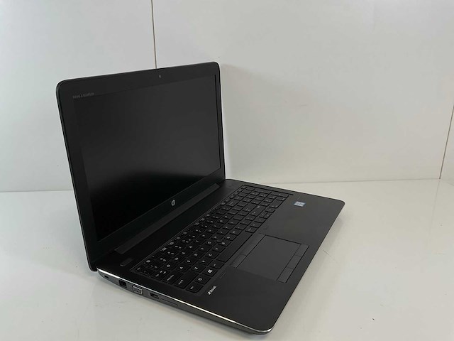 Hp zbook 15 g3 15.6”, core(tm) i7 6th gen, 32 gb ram, 500 gb ssd, nvidia quadro m1000m 2 gb mobile work station - afbeelding 2 van  7
