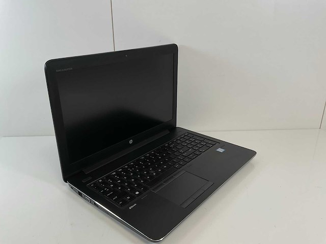 Hp zbook 15 g4 15.5”, core(tm) i7 7th gen, 16 gb ram, 256 gb nvme, nvidia quadro m1200 4 gb mobile work station - afbeelding 2 van  7