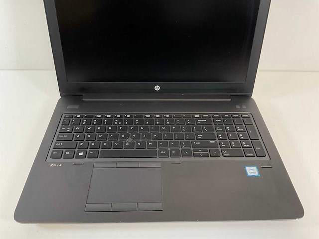 Hp zbook 15 g4 15.5”, core(tm) i7 7th gen, 16 gb ram, 256 gb nvme, nvidia quadro m1200 4 gb mobile work station - afbeelding 4 van  7