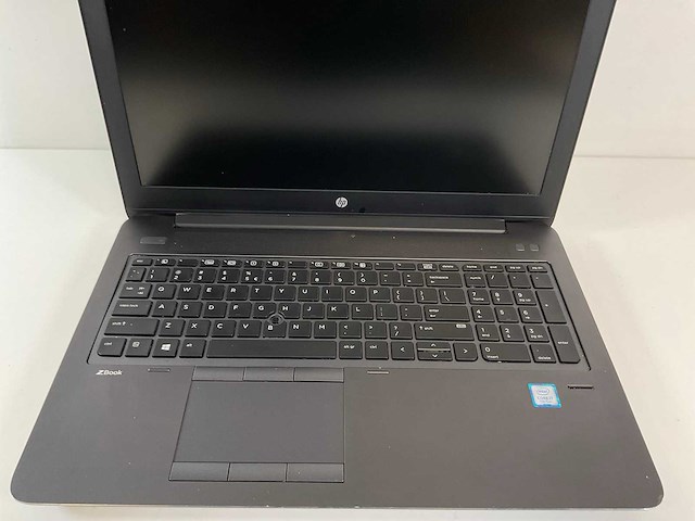 Hp zbook 15 g4 15.5”, core(tm) i7 7th gen, 32 gb ram, 256 gb ssd, nvidia quadro m620 2 gb mobile work station - afbeelding 4 van  8