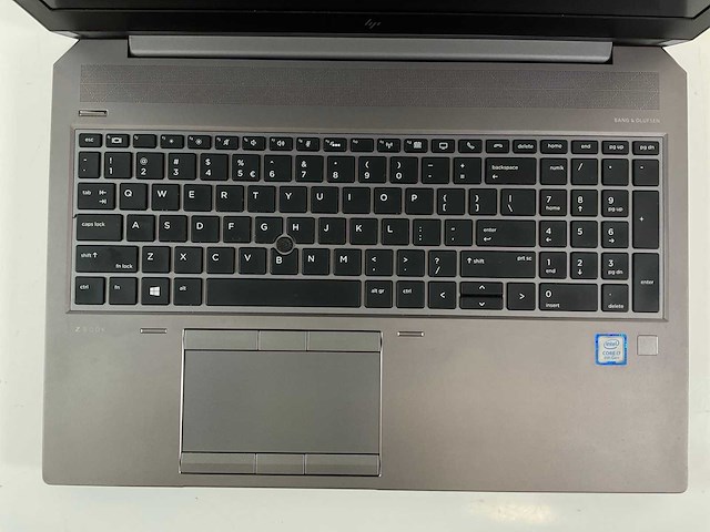Hp zbook 15 g5 15,5”, core(tm) i7 8th gen, 16 gb ram, 256 gb nvme, nvidia quadro p2000 4 gb mobile workstation - afbeelding 4 van  7