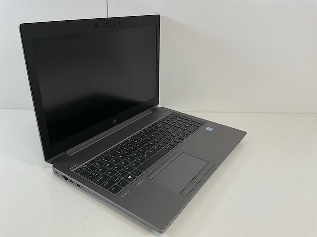 Hp zbook 15 g5 15.5”, core(tm) i7 8th gen, 32 gb ram, 1.5 tb nvme, 1 tb hdd, nvidia quadro p2000 4 gb mobile work station - afbeelding 2 van  7