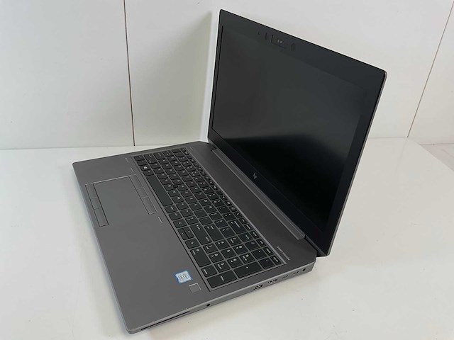 Hp zbook 15 g5 15.5”, core(tm) i7 8th gen, 32 gb ram, 1.5 tb nvme, 1 tb hdd, nvidia quadro p2000 4 gb mobile work station - afbeelding 3 van  7