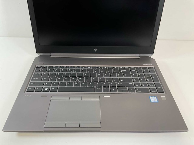 Hp zbook 15 g5 15.5”, core(tm) i7 8th gen, 32 gb ram, 512 gb nvme, nvidia quadro p2000 4 gb mobile work station - afbeelding 4 van  7