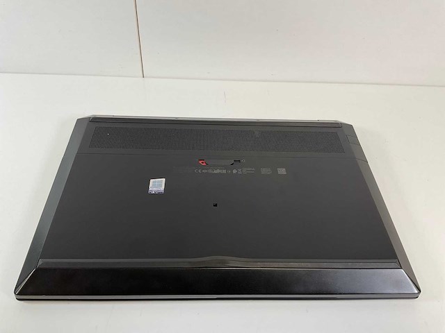 Hp zbook 15 g5 15.5”, core(tm) i7 8th gen, 32 gb ram, no hdd, nvidia quadro p2000 4 gb mobile work station - afbeelding 6 van  9