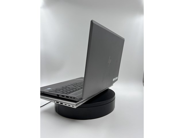 Hp zbook 15v g5 + hp probook 650 g8 - set van 2 voor opbouw/onderdelen, zwart/zilver, 2019-2021 - afbeelding 6 van  7