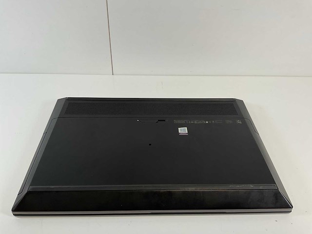 Hp zbook 17 g5 18”, core(tm) i7 8th gen, 32 gb ram, 512 gb nvme, nvidia quadro p2000 4 gb mobile work station - afbeelding 6 van  7