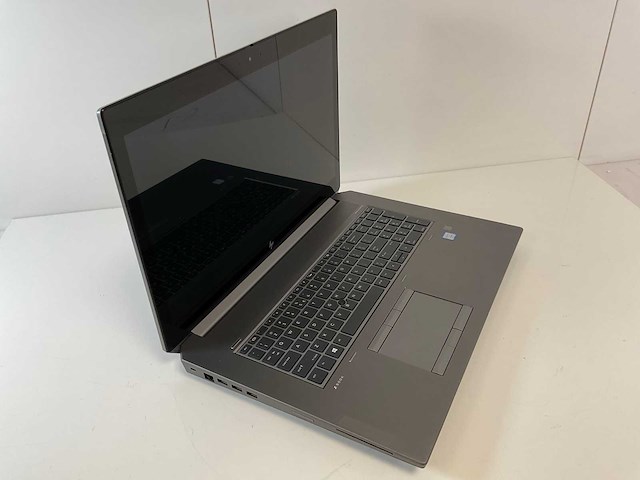 Hp zbook 17 g6 18”, core(tm) i9 9th gen, 64 gb ram, 1 tb nvme, nvidia quadro rtx 5000 max-q 16 gb mobile workstation - afbeelding 2 van  7