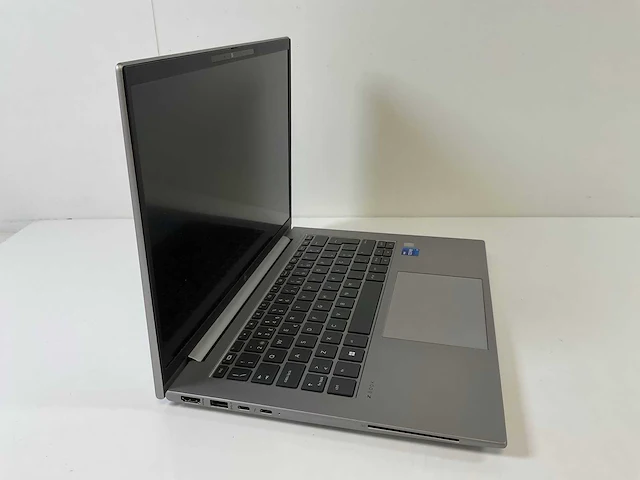 Hp zbook firefly g10 14”, core(tm) i7 13th gen, 32 gb ram, 1 tb nvme, nvidia rtx a500 laptop 4gb mobile workstation - afbeelding 2 van  4