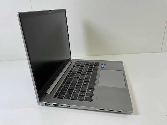Hp zbook firefly g9 14”, core(tm) i7 12th gen, 32 gb ram, 1 tb nvme, nvidia t550 laptop 4gb mobile workstation - afbeelding 2 van  6