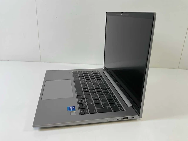Hp zbook firefly g9 14”, core(tm) i7 12th gen, 32 gb ram, 512 gb nvme, nvidia t550 laptop 4gb mobile workstation - afbeelding 3 van  7