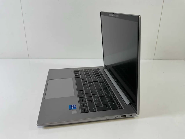 Hp zbook firefly g9 14”, core(tm) i7 12th gen, 32 gb ram, 512 gb nvme, nvidia t550 laptop 4gb mobile workstation - afbeelding 3 van  7