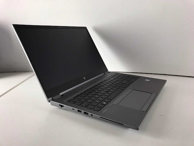 Hp zbook fury 15 g7 15.6”, xeon(r) w-10885m, 32 gb ram, 512 gb nvme laptop - afbeelding 2 van  5