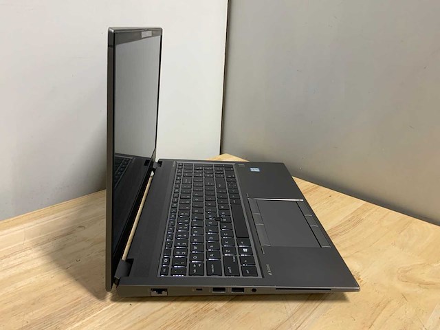 Hp zbook fury 15 g7(xeon) laptop - afbeelding 4 van  8