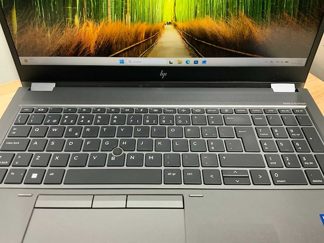 Hp zbook fury 15,6” g8 (i7) laptop - afbeelding 2 van  7