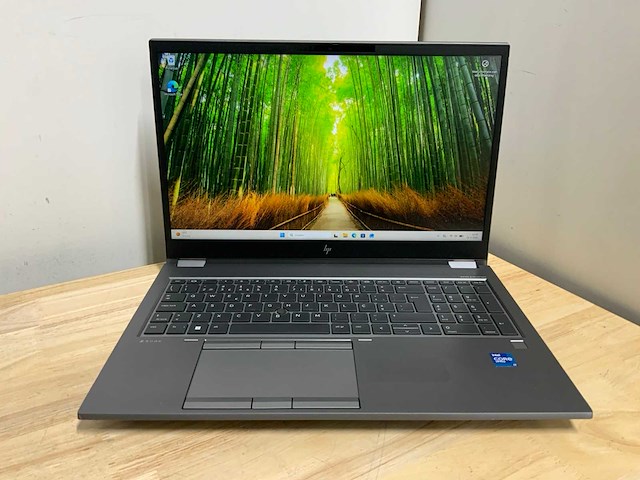 Hp zbook fury 15,6” g8 (i7) laptop - afbeelding 1 van  7