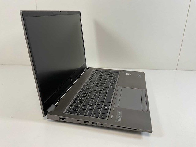 Hp zbook fury g7 15.5”, core(tm) i9 10th gen, 64 gb ram, 1 tb nvme, nvidia t2000 4gb mobile workstation - afbeelding 1 van  4