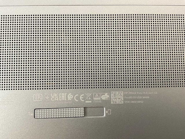 Hp zbook fury g8 15.5”, core(tm) i9 11th gen, 64 gb ram, 1 tb nvme, nvidia rtx a2000 4 gb mobile workstation - afbeelding 7 van  7