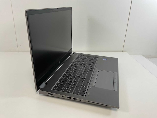 Hp zbook fury g8 15.5”, core(tm) i9 11th gen, 64 gb ram, 1 tb nvme, nvidia rtx a2000 4gb mobile workstation - afbeelding 2 van  5