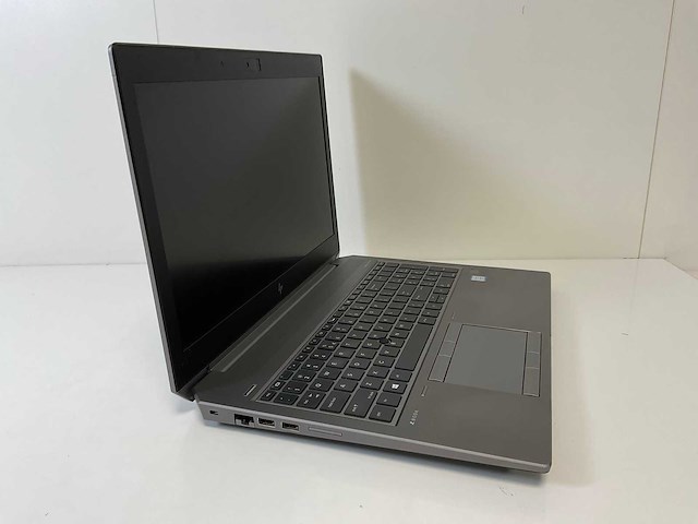 Hp zbook g5 15.5”, core(tm) i7 8th gen, 32 gb ram, 512 gb nvme, nvidia quadro p2000 mobile 4gb mobile workstation - afbeelding 2 van  7