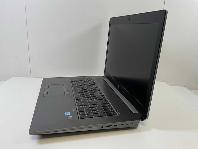 Hp zbook g6 18”, xeon(r) e-2286m, 64 gb ram, 3x 1tb nvme, nvidia quadro rtx 4000 8gb mobile workstation - afbeelding 3 van  3