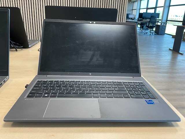 Hp zbook power 15.6 inch g8 laptop - afbeelding 1 van  6