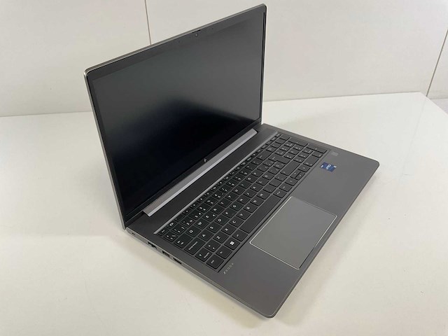 Hp zbook power g10 15,5”, core(tm) i9 13th gen, 32 gb ram, 1 tb nvme, nvidia rtx a1000 6 gb laptop - afbeelding 2 van  7