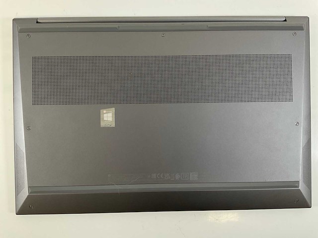 Hp zbook studio g8 15,5”, core(tm) i9 11th gen, 32 gb ram, 1 tb nvme, nvidia geforce rtx 3080 16 gb laptop - afbeelding 6 van  7