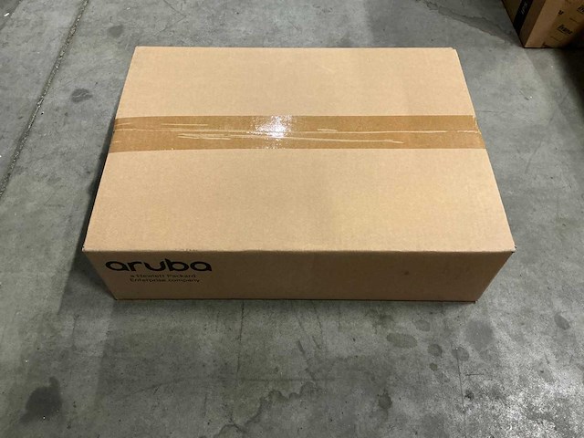 Hpe aruba ion 1930 8g 2sfp 124w switch eu en - afbeelding 2 van  3