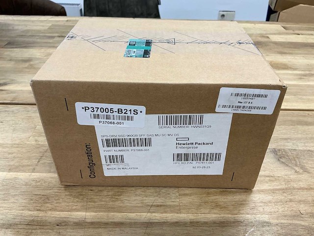 Hpe p37068-001 sps-drv ssd 960gb - afbeelding 1 van  2