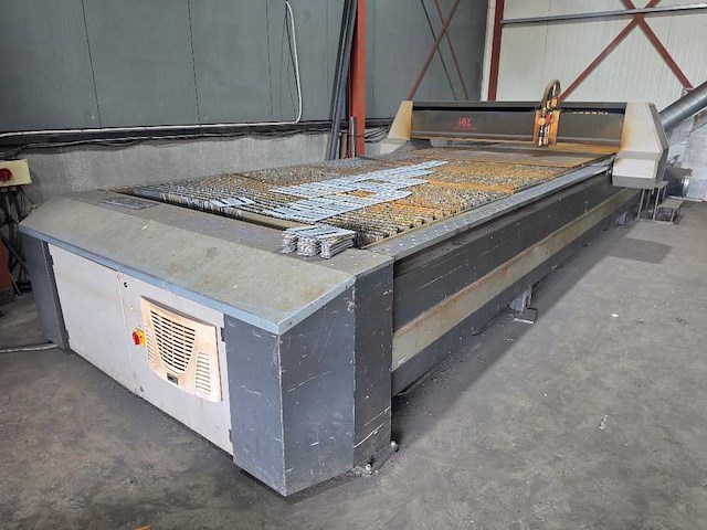 Hpm - 2008 - gv 6020 - plasmasnijmachine - afbeelding 6 van  10
