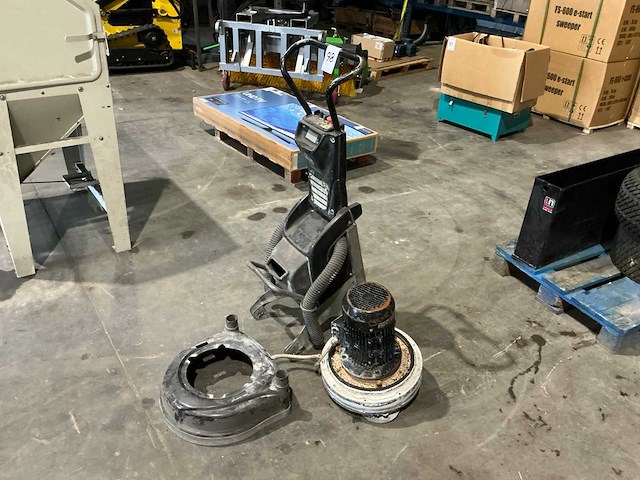 Htc 420vs betonslijpmachine - afbeelding 1 van  7