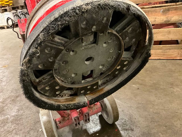 Htc gl 270 beton schuurmachine - afbeelding 6 van  6