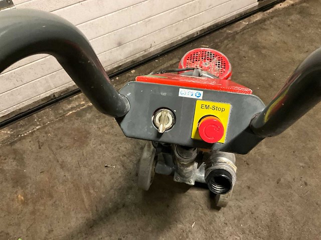 Htc gl 270 betonschuurmachine - afbeelding 4 van  7