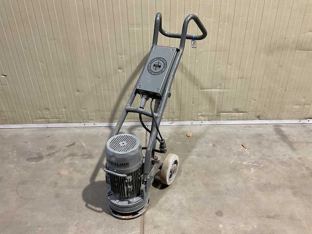 Htc greyline 270 betonfreesmachine - afbeelding 1 van  5