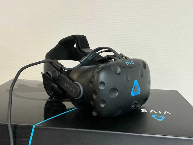 Htc vive opjt100 vr-headset - afbeelding 1 van  2