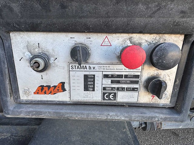 H.t.f. - 2001 - oplegger met gesloten geïsoleerde opbouw v.v gestuurde achteras, ama laadklep 14 meter og-12-zv - afbeelding 2 van  26