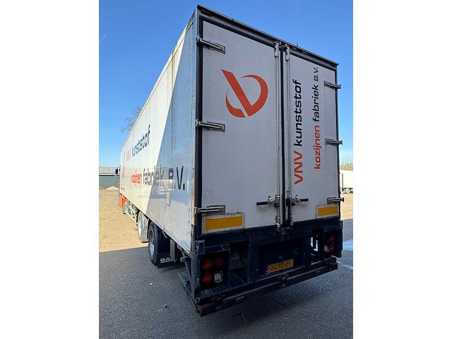 H.t.f. - 2001 - oplegger met gesloten geïsoleerde opbouw v.v gestuurde achteras, ama laadklep 14 meter og-12-zv - afbeelding 19 van  26