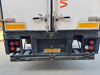 H.t.f. - 2001 - oplegger met gesloten geïsoleerde opbouw v.v gestuurde achteras, ama laadklep 14 meter og-12-zv - afbeelding 21 van  26