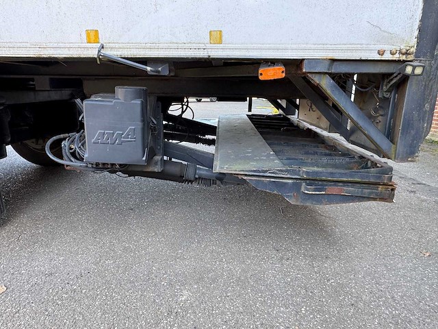 H.t.f. - 2001 - oplegger met gesloten geïsoleerde opbouw v.v gestuurde achteras, ama laadklep 14 meter og-12-zv - afbeelding 25 van  26