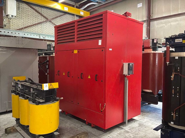 Htt 2000 kva transformator 10.750 / 420 volt - afbeelding 1 van  8
