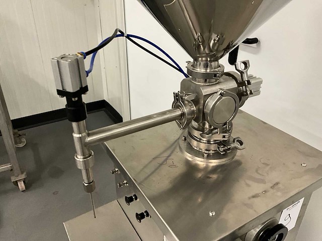 Hua yang pneumatische semi-automatische vulmachine - afbeelding 7 van  11