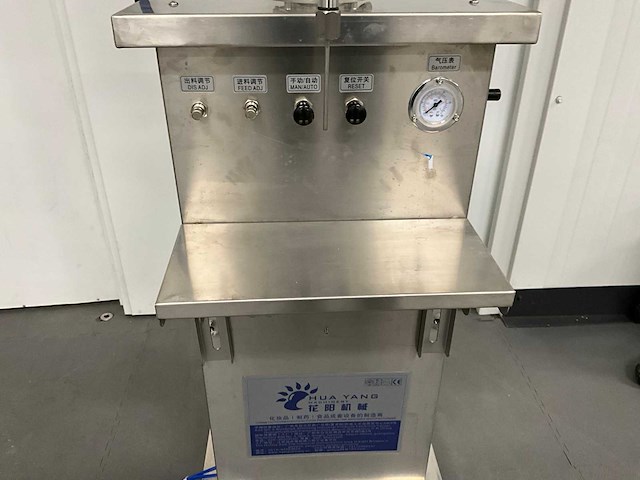 Hua yang pneumatische semi-automatische vulmachine - afbeelding 10 van  11