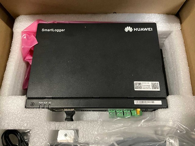 Huawei - 2022 - smartlogger 3000 - datalogger - afbeelding 2 van  5