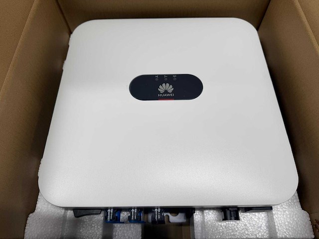 Huawei - 3.68 ktl-l1 - hybride omvormer t.b.v. zonnepanelen - afbeelding 3 van  8